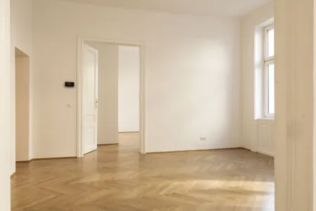 Charmanter Altbau. Frische saniert. Bestlage.