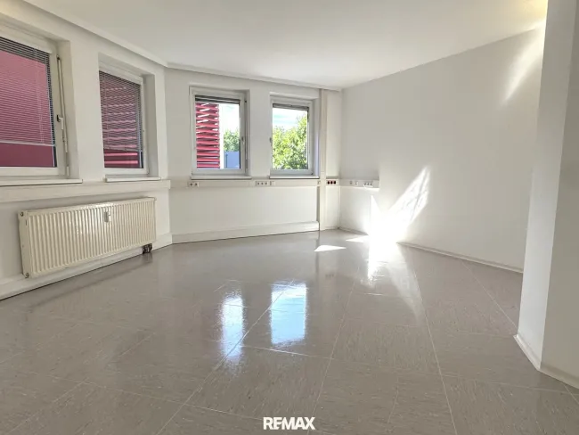 Büro - KI Visualisierung