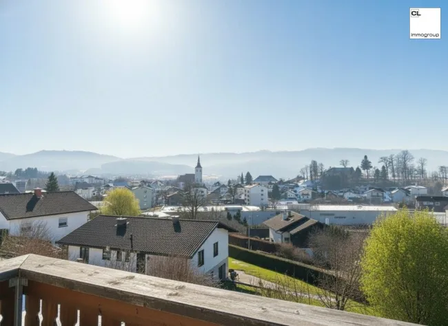 Grundstückshälfte noch verfügbar - Toplage im Zentrum von Seewalchen - Bild