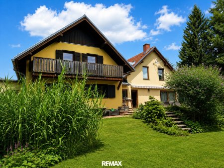 Einfamilienhaus mit großzügigem Platzangebot auf Gartengrundstück mit Schwimmteich