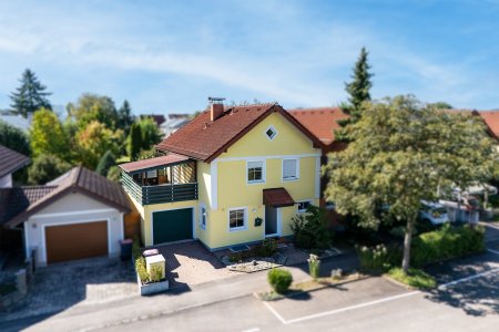 Reihenhaus – Garage I Garten | Teich | Keller I Neue Heizung!