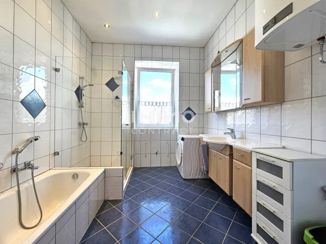 Wohnung im OG - Bad