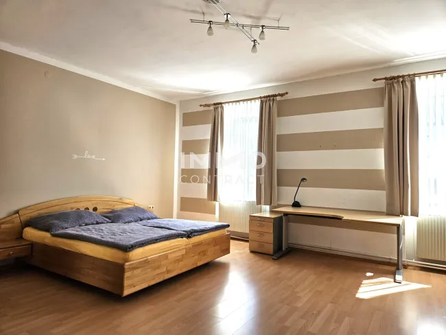 Wohnung im OG - Schlafzimmer Bild 1