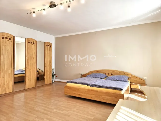 Wohnung im OG - Schlafzimmer Bild 2