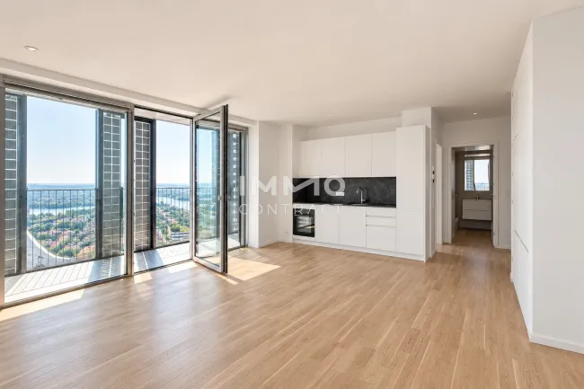 47. Etage mit 38qm Loggia: DC2 Tower: 3 Zimmer mit Skylineblick - Titelbild