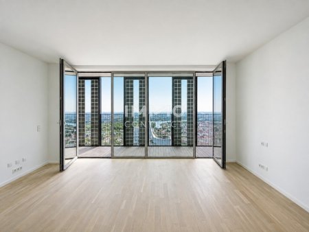 Erstbezug Studio mit Weitblick: 40. Etage - U1 Donauinsel. DC2 Tower