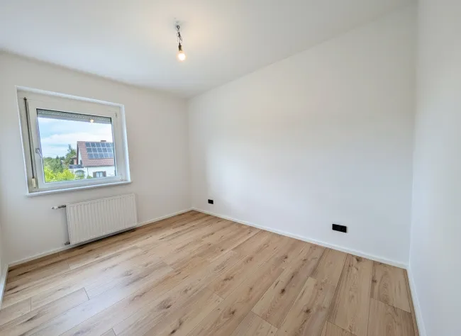 Stilvolle 3 Zimmerwohnung mit Loggia & Parkplatz in Kalsdorfer Ruhelage! - Bild