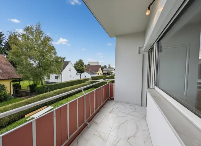 über 5 m² große Loggia mit Süd-Ausrichtung