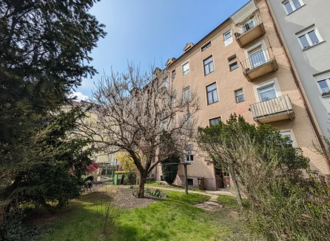 Altbau-Klassiker mit 2 Balkonen in Graz-Eggenberg zum Bestpreis: Sanieren, Gestalten, Profitieren! - Bild