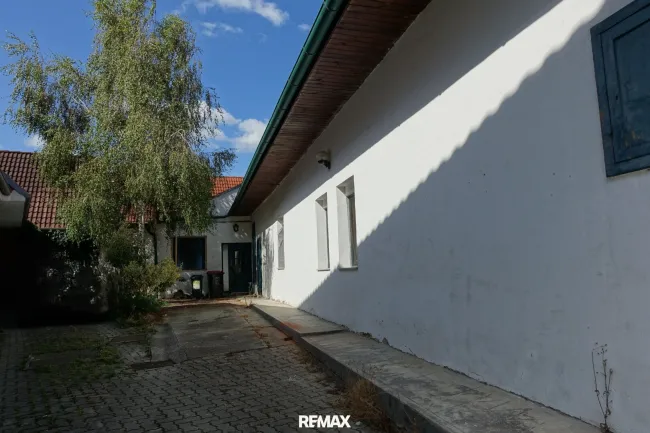 Vom Dornröschenschlaf zum Wohnjuwel – Burgenländischer Streckhof mit großem Potenzial - Bild