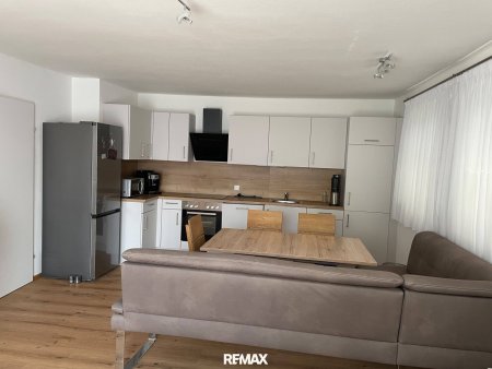 3-Zimmer Wohnung mit Terrasse nahe Dorfplatz
