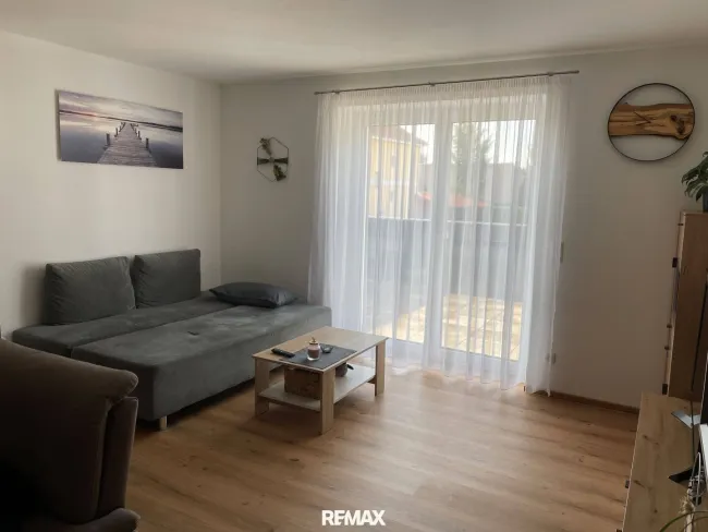 3-Zimmer Wohnung mit Terrasse nahe Dorfplatz - Bild