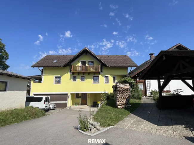 Großzügiges Wohnhaus in Freinberg (Nähe Passau) - Titelbild