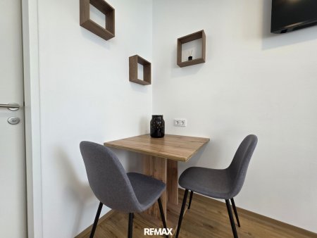 Möbliertes 1-Zimmer-Apartment ohne Loggia € 520,- inkl. BK, HK, Strom u. Wlan