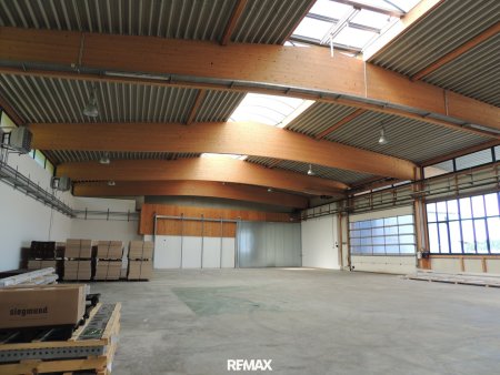 Lagerhalle/Produktionshalle mit ca. 1.117m² in Schardenberg zu mieten