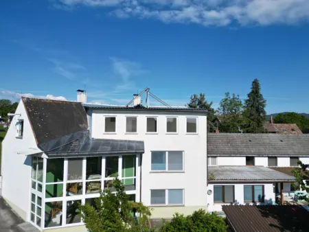 +++Charmantes Mehrfamilienhaus mit weitläufigem Naturgarten und vielseitigen Nutzungsmöglichkeiten!+++