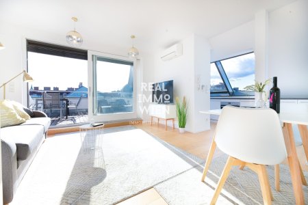 Exklusive 4-Zi-Dachgeschosswohnung mit 35 m² Terrasse & Balkon mit Rundumblick auf Innenstadt und Kahlenberg