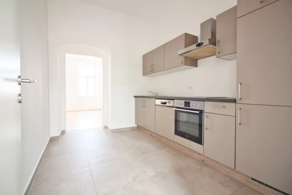zentrale LAGE | Gepflegte, helle 2-Zimmer-Wohnung | zentral begehbar | 400 m zur U3 - Titelbild