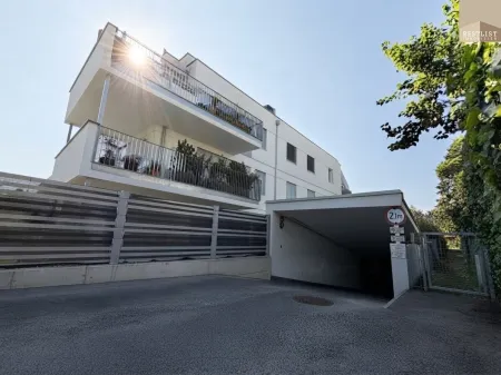 Neubau-Dachterrassen Penthouseflair mit 72 m² privaten Freiflächen, Whirlpool & Fernblick