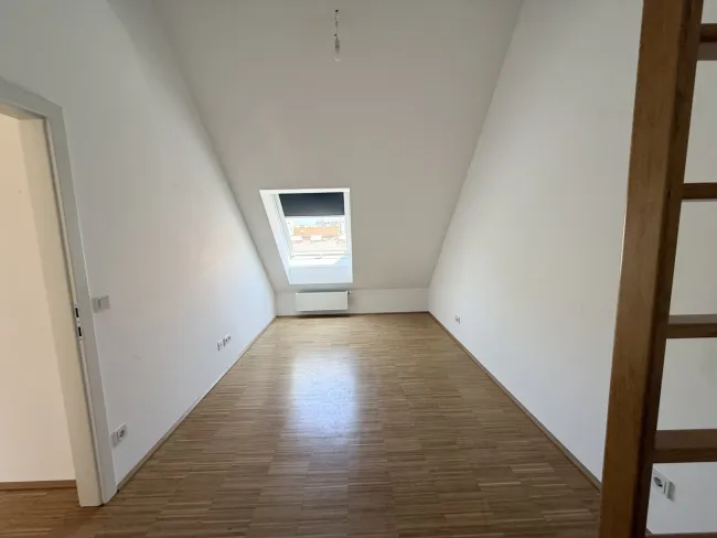 Schlafzimmer 16 m²