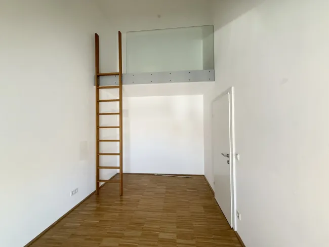 Schlafzimmer 16 m²