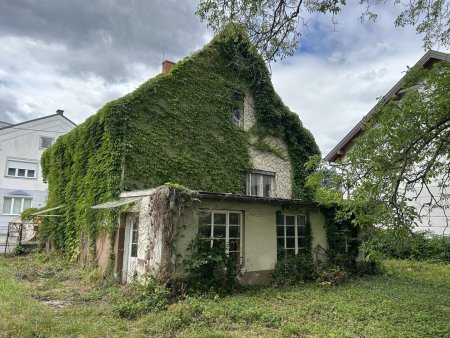 +++ Haus mit großem Grundstück in zentraler Lage von Oberpullendorf+++