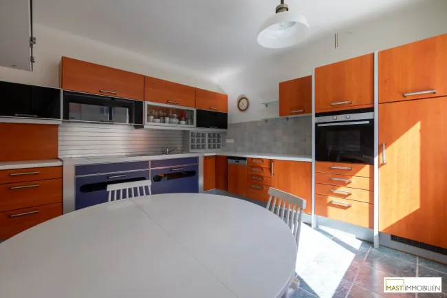 Großzügige, komplett möblierte 4 Zimmer Wohnung mit Loggia in Wien Donaustadt – ab sofort verfügbar - Titelbild