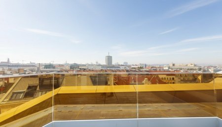++ Skyline-Penthouse über den Dächern Wiens ++ 80 m² Dachterrasse, Whirlpool & Panoramasauna direkt beim Karmelitermarkt