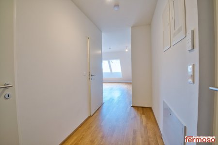 Moderne 2-Zimmer-Wohnung mit Terrasse, Fußbodenheizung & U-Bahn-Nähe in 1210 Wien!