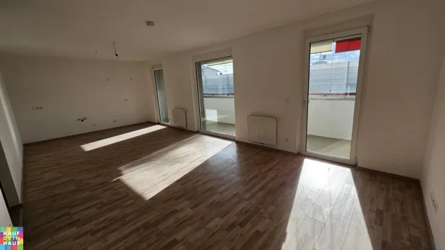 AKTION 2-MONATE MIETFREI! GRÖSSZÜGIGE 3 ZIMMERWOHNUNG MIT LOGGIA! - Titelbild