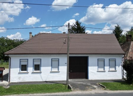 +++ Charmantes Landhaus mit riesigen Grundstück – in Meszlen (Ungarn) +++