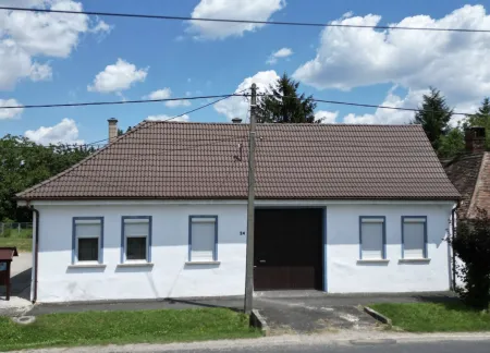 +++ Charmantes Landhaus mit riesigen Grundstück – in Meszlen (Ungarn) +++