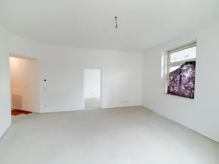 Moderne 2-Zimmer Erstbezugswohnung im Altbauwohnhaus nähe Matzner Park!