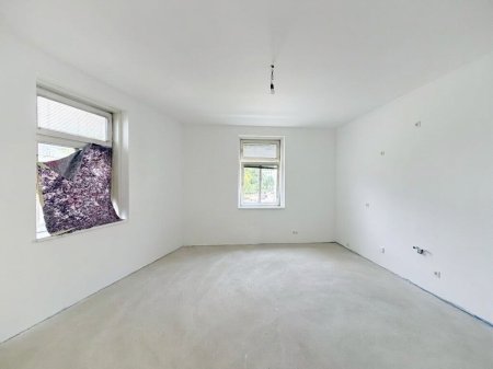Moderne 2-Zimmer Erstbezugswohnung im Altbauwohnhaus nähe Matzner Park!