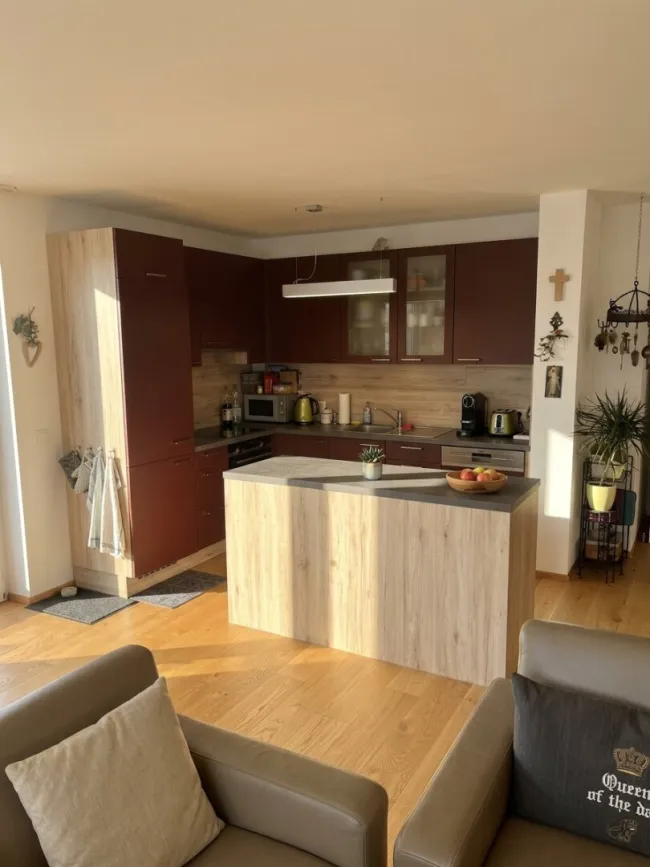 Moderne 4-Zi-Wohnung mit Balkon, Fußbodenheizung & Aufzug in Gloggnitz – 284.500.000 € - Bild