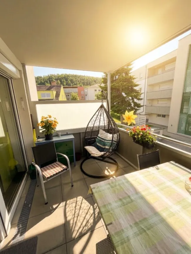 Moderne 4-Zi-Wohnung mit Balkon, Fußbodenheizung & Aufzug in Gloggnitz – 284.500.000 € - Bild