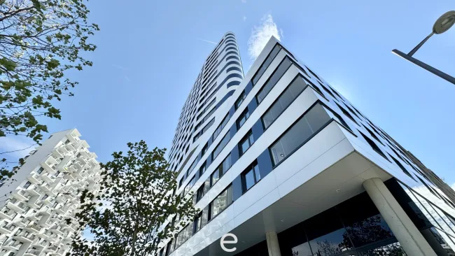 SKYTOWER am Hauptbahnhof – ausgestattetes Büro mit flexibler Nutzung und einzigartigem Ausblick - Bild