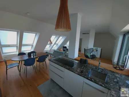 Über den Dächern Wiens – Exklusive Maisonette-Dachgeschosswohnung mit 360°-Panorama und zwei Terrassen