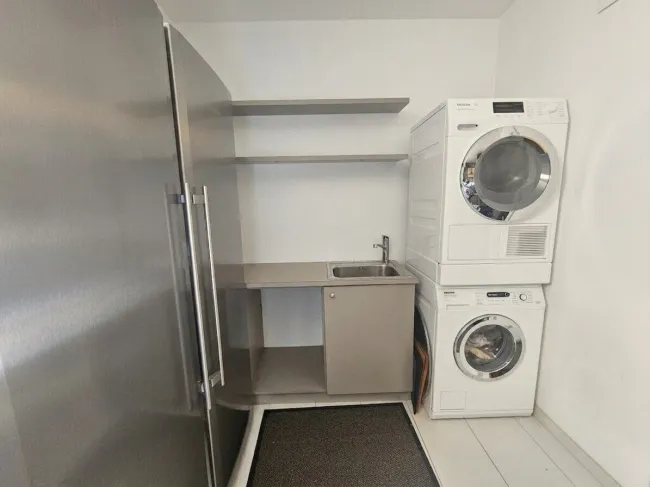 Symbolbild KI virtuelles Staging