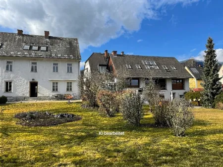 liebevoll saniertes Wohnhaus mit Atelier od. Gästehaus