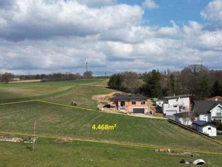 +++ Baugrundstück in bester Lage am Ortsrand von Oberpetersdorf +++