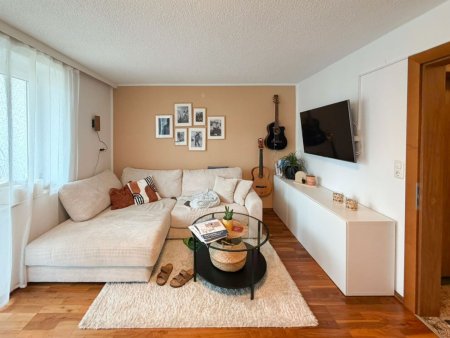 Bezirk Rohrbach: Gemütliche 2-Zimmer-Eigentumswohnung mit Balkon im 1. Obergeschoss