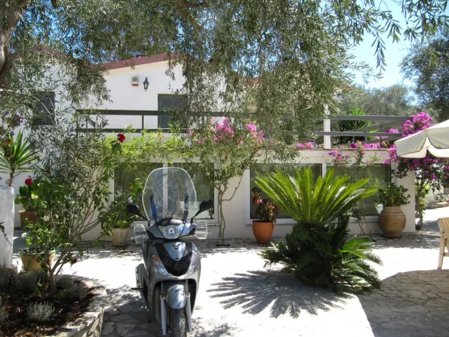 Gut geschnittene und gemütliche Villa mit Schwimmbad und Garten auf der Insel Paxos - Bild
