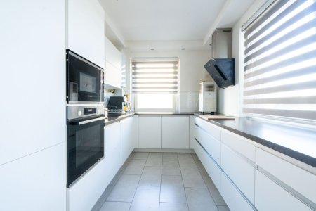 Stilvolle 4-Zimmer Wohnung mit Balkon zu kaufen, Nähe Wasserwald