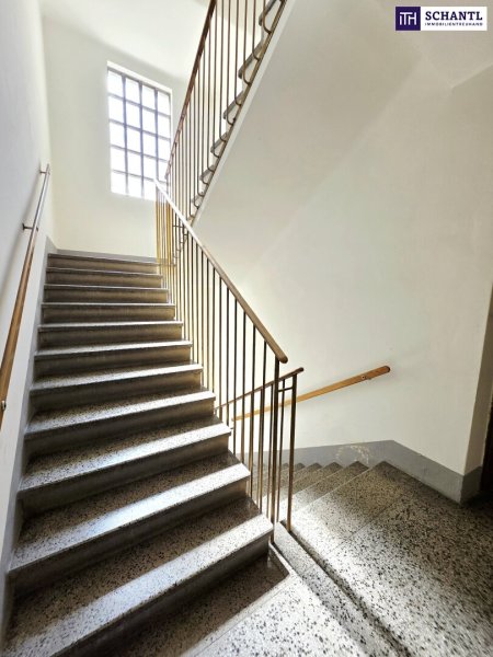 Pures Stadtleben! Frisch sanierter Erstbezug im letzten Liftstock! Ruhige Seitengasse - Reinprechtsdorfer Straße um´s Eck! Fairer Preis!