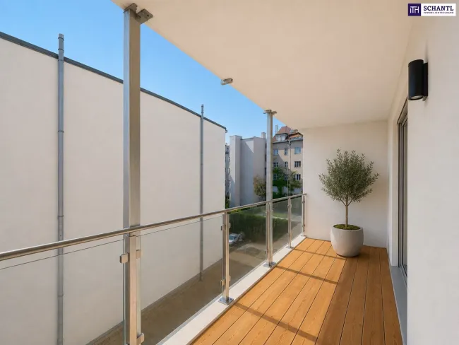 Exklusives Wohnen auf einer ganzen Etage – kernsanierter Stilaltbau mit zwei Balkonen und 6 Zimmer! - Titelbild