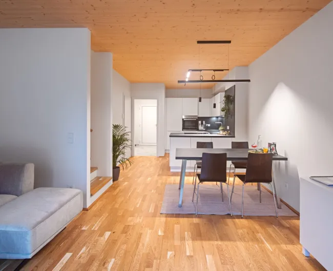 Traumhaftes Reihenhaus mit Garten und Terrasse in Wels zu mieten - Bild