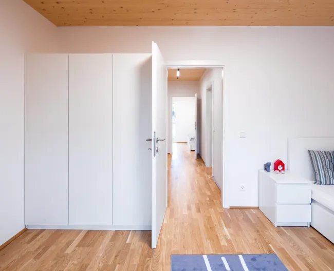 Traumhaftes Reihenhaus mit Garten und Terrasse in Wels zu mieten - Bild