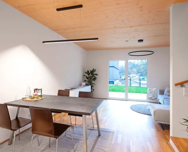 Traumhaftes Reihenhaus mit Garten und Terrasse in Wels zu mieten - Titelbild