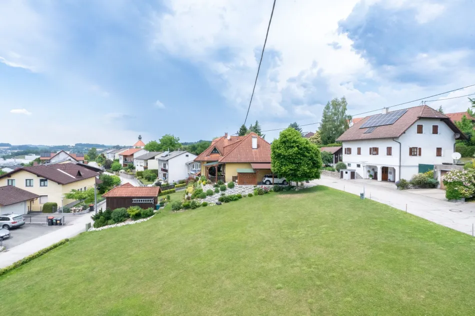 Idyllisches Einfamilienhaus mit Garten und Garage in Schwertberg zu kaufen - Bild
